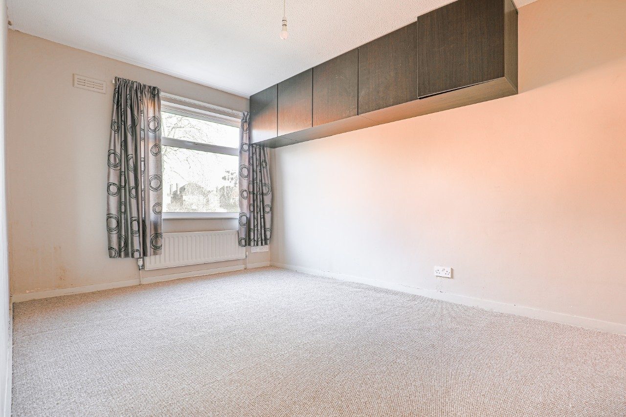 Three Bedroom Modern Span House in Blackheath Cator Estate