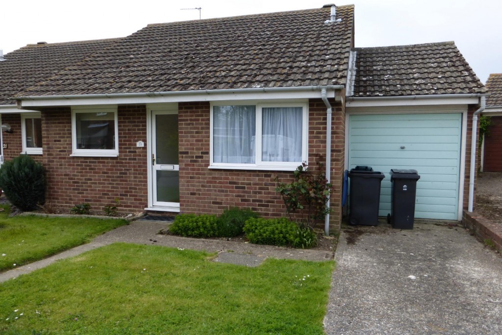 2 Bedroom Bungalow to Rent in Ash, Canterbury - The Online Letting ...