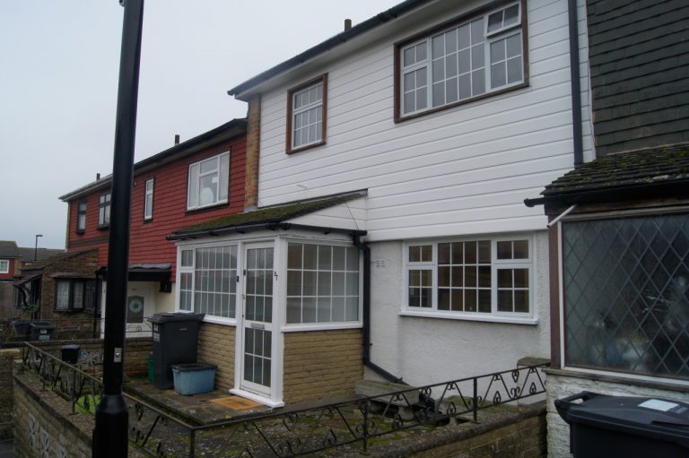 3 Bed Terraced House to Let in New Addington The Online Letting Agents Ltd