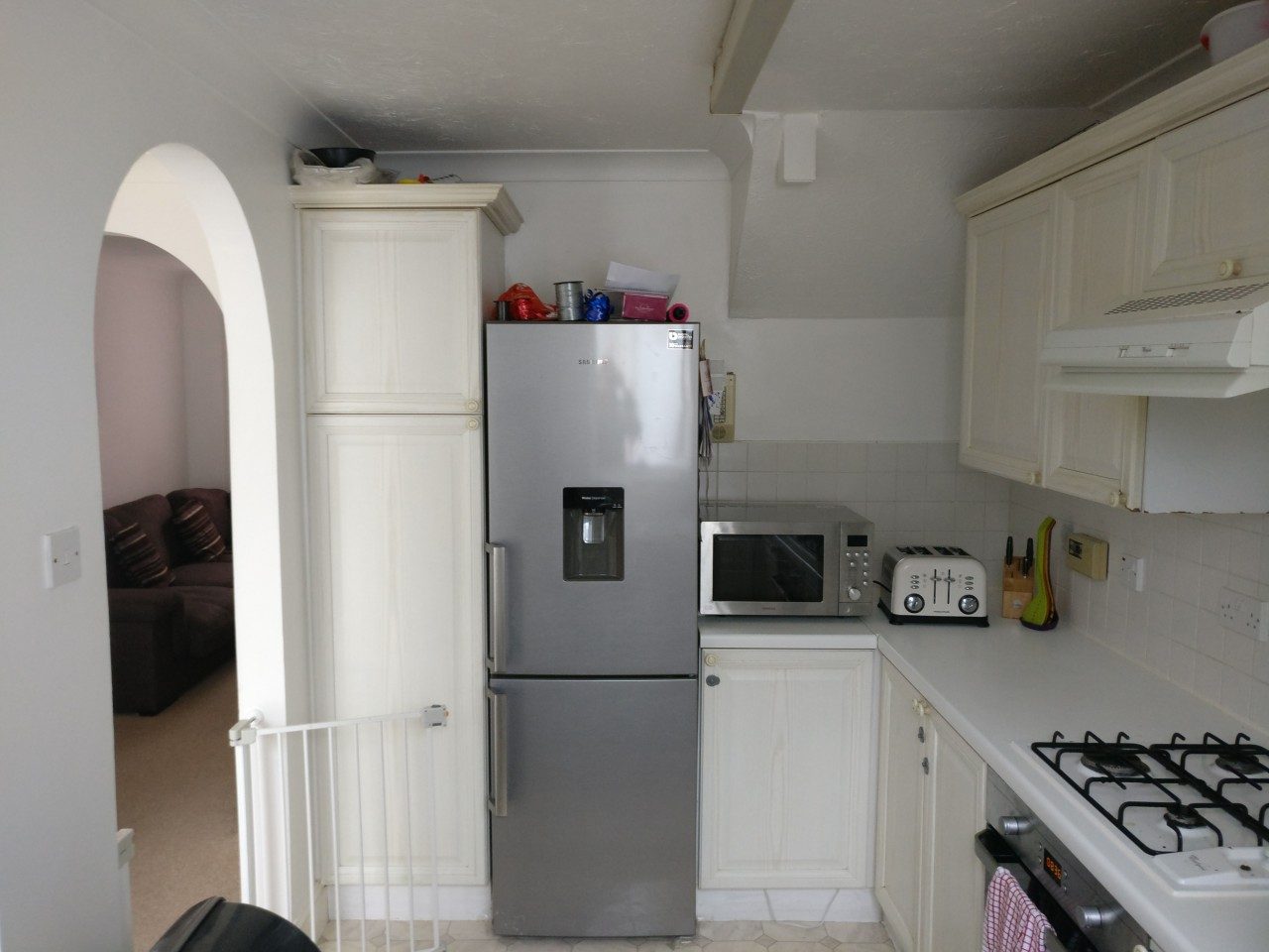 Fantastic Furnished 3 Bedroom House To Rent In Colliers Wood