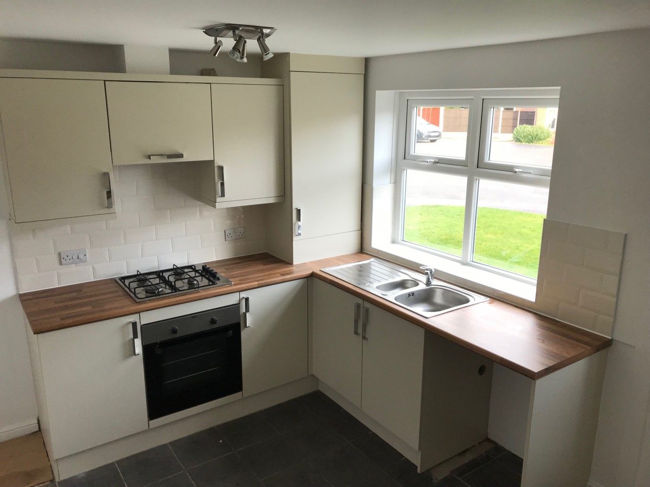 3 Bed Semi-Detached To Let in Gateford, Worksop - Newly Refurbished ...