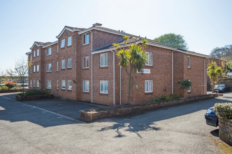 Two Bedroom Apartment to Rent in Paignton The Online Letting Agents Ltd