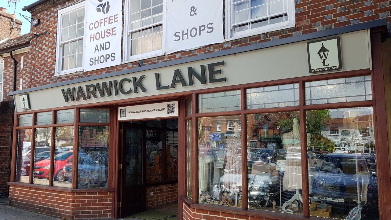 Boutique Unit To Let inside Warwick Lane Shopping Centre Wickham