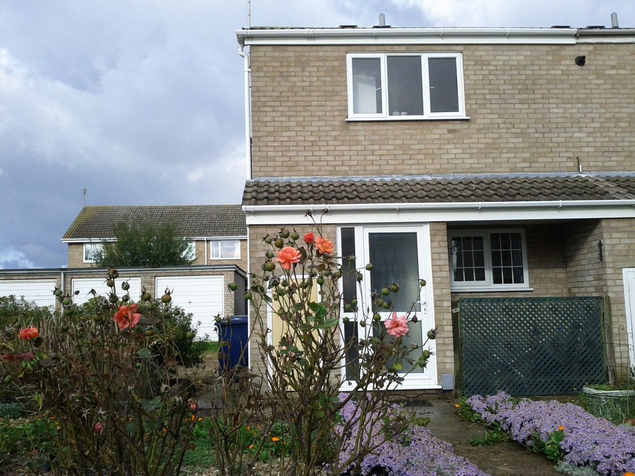 2 bedroom end of terrace house to let in Whittlesey, modernised with