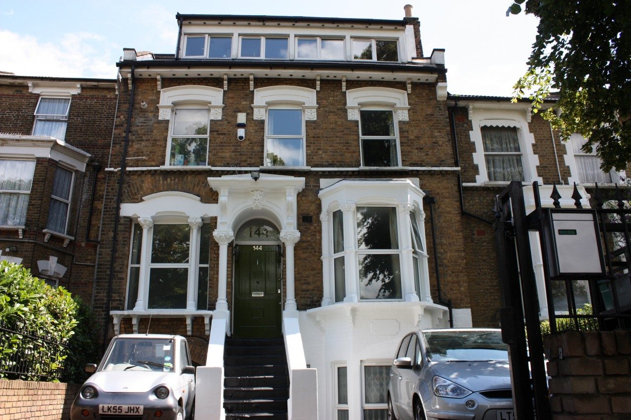 2 bedroom flat in stoke newington