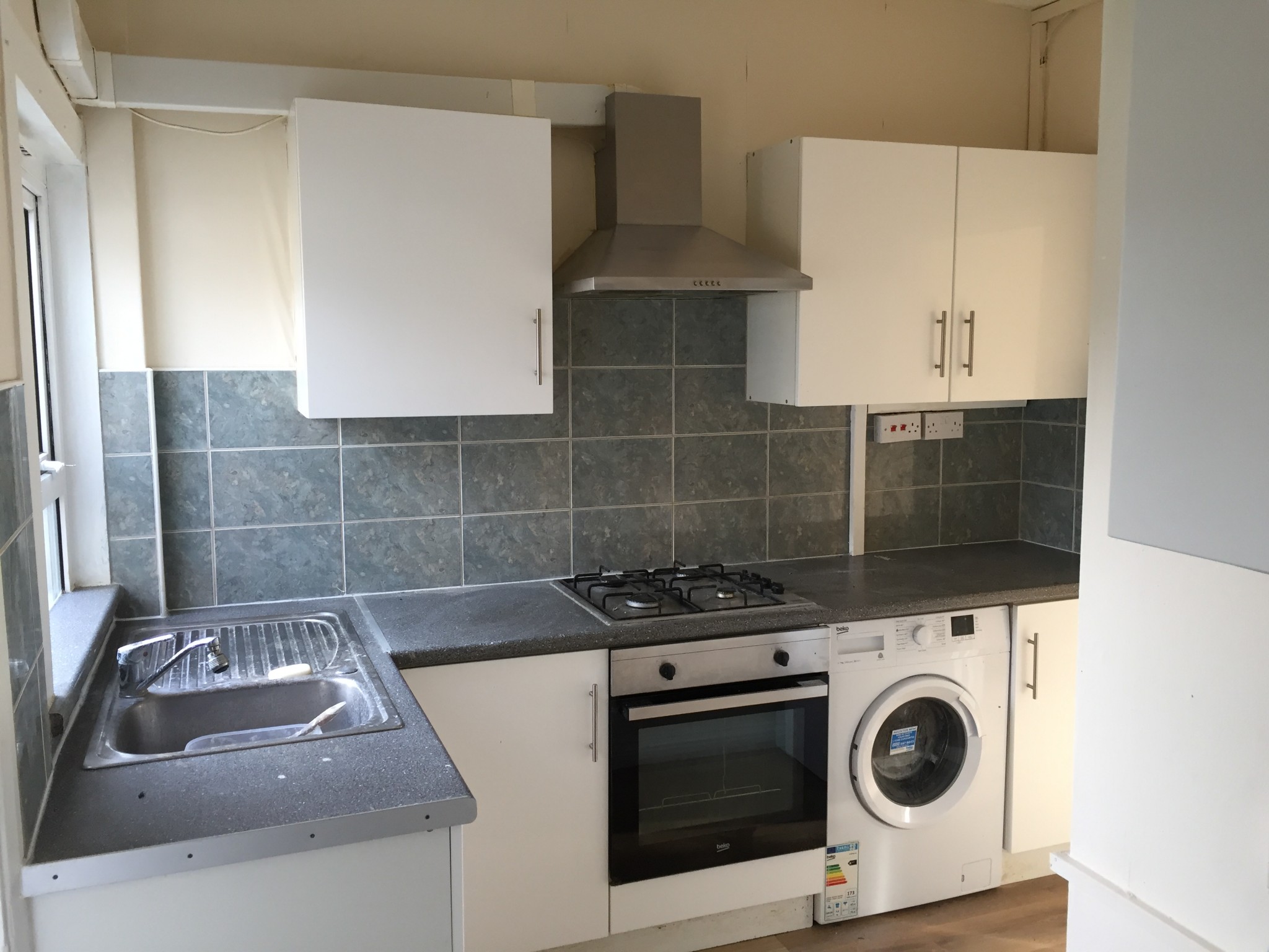 Two Bedroom House to Let in Newlands Road, Norbury, SW16 - The Online ...